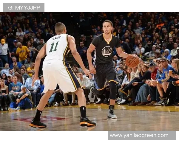 本赛季爵士与勇士对决精彩回顾及比分分析 本赛季爵士与勇士对决精彩回顾及比分分析