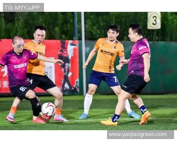 罗马与费拉拉激战正酣比分如何揭晓双方实力对决的精彩瞬间 罗马与费拉拉激战正酣比分如何揭晓双方实力对决的精彩瞬间